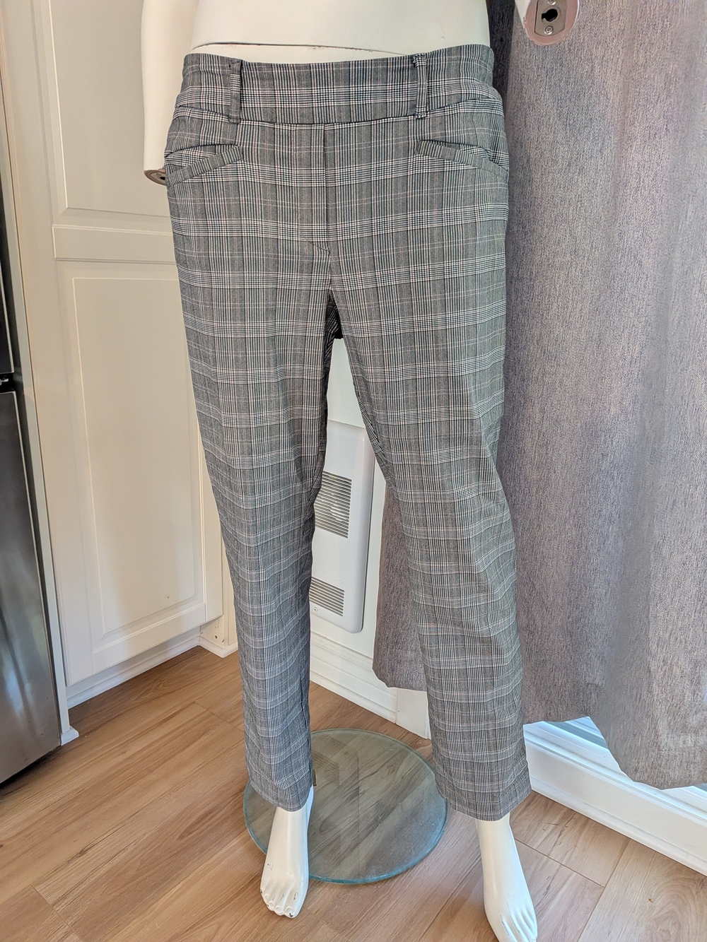 Classic Gray Plaid Women Pen’s Dress Pants Size 14